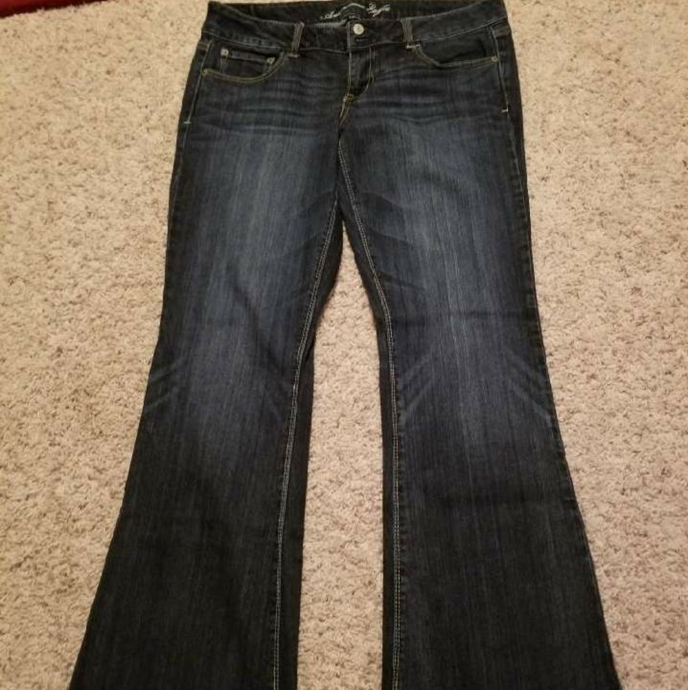 AE Artist jeans